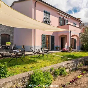 affittacamere-niria-terre-marine.hotelitalianriviera.com/